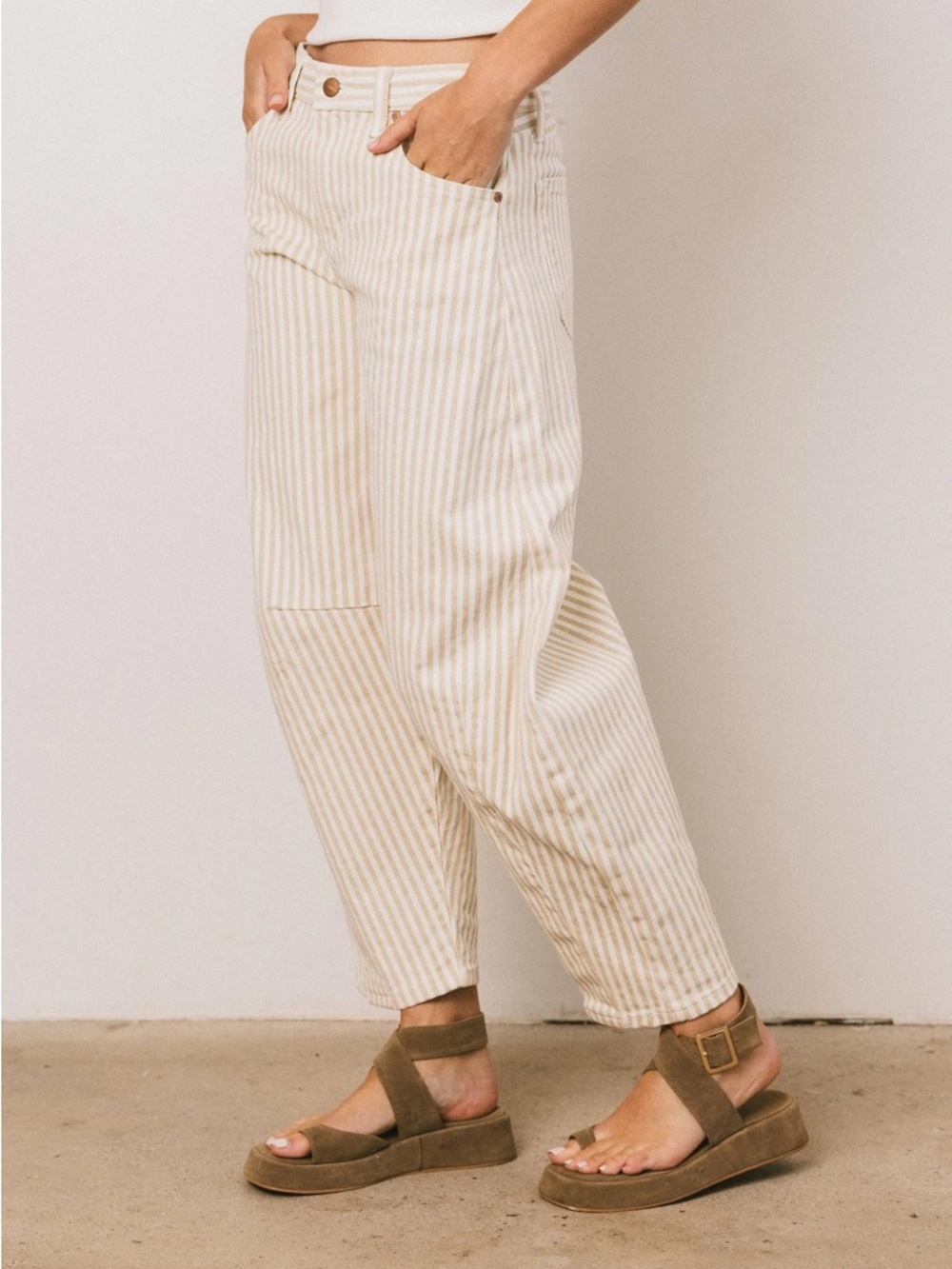 Bohme Allison Tan and White Striped Barrel-Leg Jeans - Picture 4 of 8